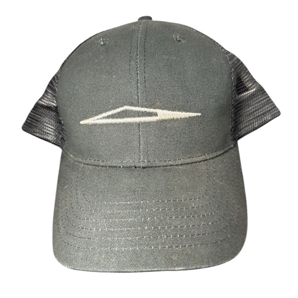 Tesla Cybertruck Trucker Hat - Picture 1 of 8